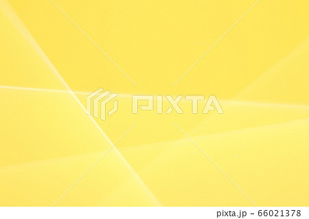 黄色・オレンジ色系抽象的背景素材　ゆるやかなライン 66021378