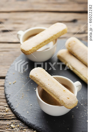 Italian cookies Savoiardi 66022282