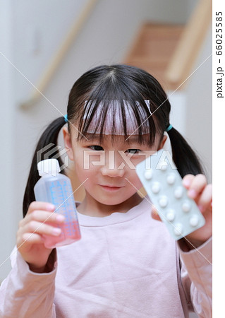 体調不良 (薬 子供 女の子 女児 病気 風邪 インフルエンザ 肺炎 発熱 頭痛 歯痛 花粉症) 体調不良 (薬 子供 女の子 女児 病気 風邪 インフルエンザ 肺炎 発熱 頭痛 歯痛 花粉症) 66025585