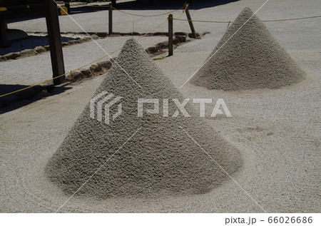 上賀茂神社・立砂 66026686