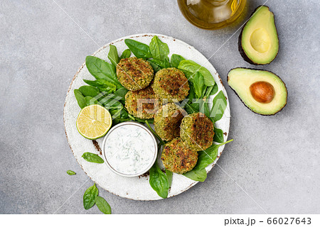Falafel with yogurt sauce Falafel with yogurt sauce 66027643