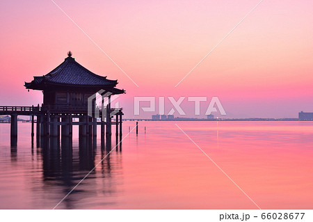 浮御堂の夜明け 66028677