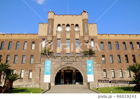 ミライザ大阪（旧陸軍第4師団司令部庁舎）｜重厚な歴史建築・観光素材 66029243