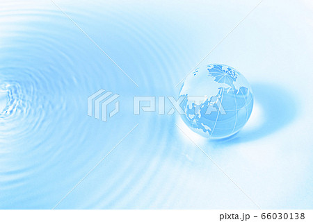 水の豊かな地球 水色 水の豊かな地球 水色 66030138