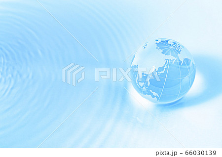 水の豊かな地球 水色 トリミング 水の豊かな地球 水色 トリミング 66030139