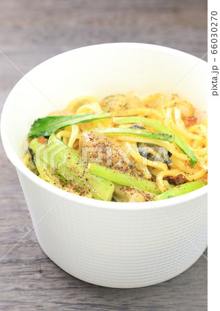 おいしいウニクリームソースパスタ 66030270