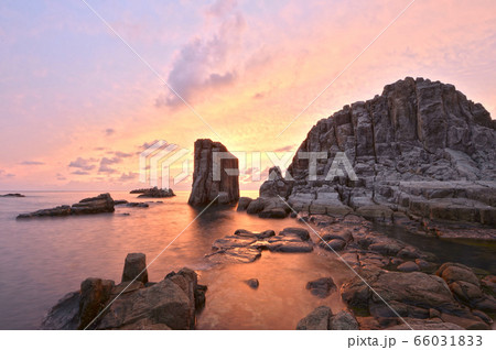 夕暮れの東尋坊 夕暮れの東尋坊 66031833