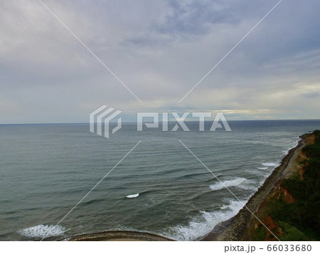 崖・波打ち際〜ドローンで空撮(福島県南相馬市原町区北泉) 崖・波打ち際〜ドローンで空撮(福島県南相馬市原町区北泉) 66033680