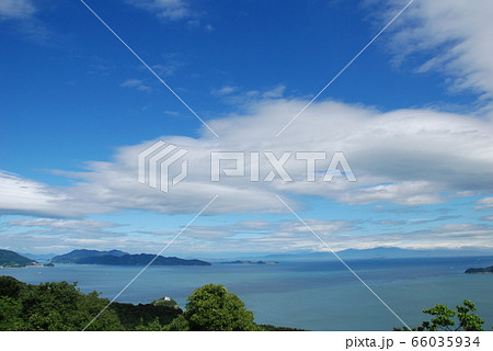 広島県呉市音戸の瀬戸の夏の空 66035934