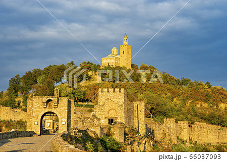 Various tourist attractions of Veliko Tarnovo, Bulgaria 66037093
