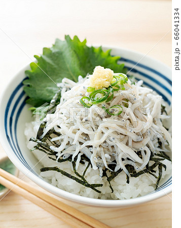 釜揚げしらす丼 釜揚げしらす丼 66041334