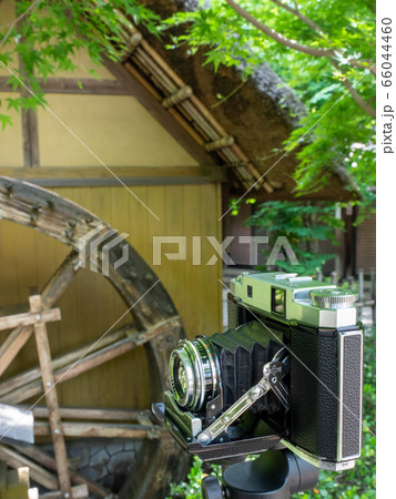 クラシックカメラのある風景　門前町 66044460