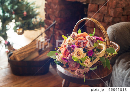 クリスマス　バスケットアレンジメント  66045018