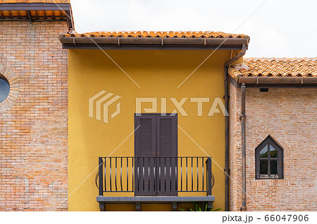 Vintage building exterior pattern concept. 66047906