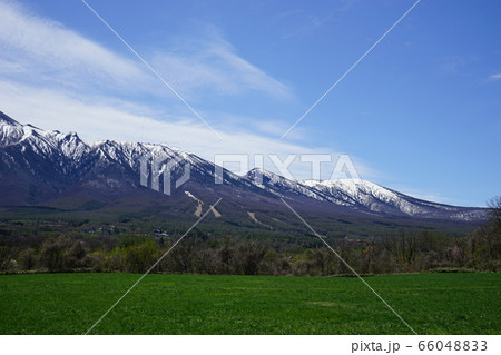 残雪の岩手山 残雪の岩手山 66048833