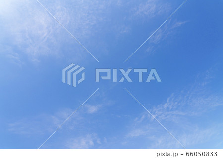 背景素材　青空と雲 66050833
