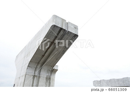 高速道路 インフラ 交通インフラ　橋脚 66051309