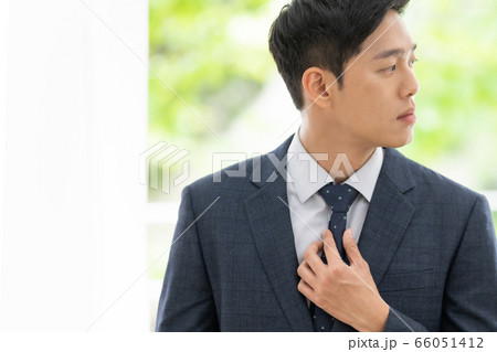 ビジネス 出勤 会社員 66051412