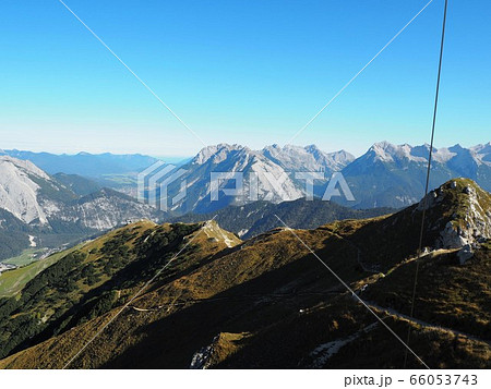 ハイキング in チロル 66053743