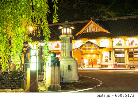 《兵庫県》新緑の城崎温泉・温泉街 《兵庫県》新緑の城崎温泉・温泉街 66055172