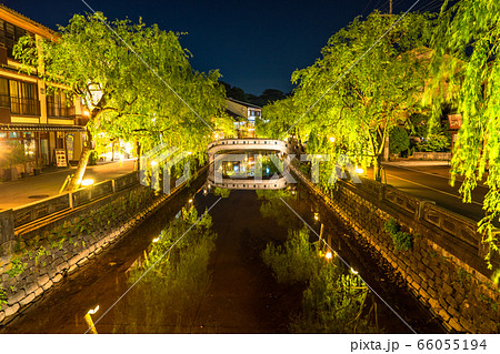《兵庫県》新緑の城崎温泉・温泉街 66055194
