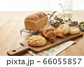 パン 66055857