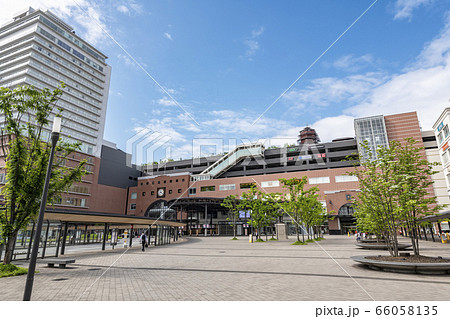 大分県大分市　大分の玄関口JR大分駅　北口広場 66058135