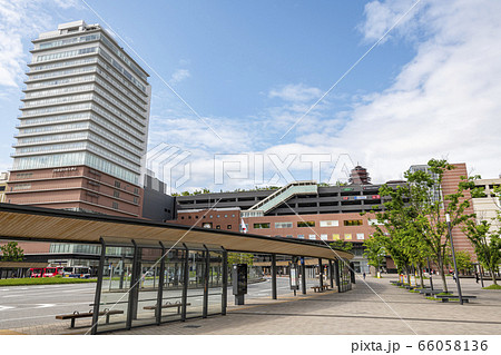 大分県大分市　大分の玄関口JR大分駅　北口広場 66058136