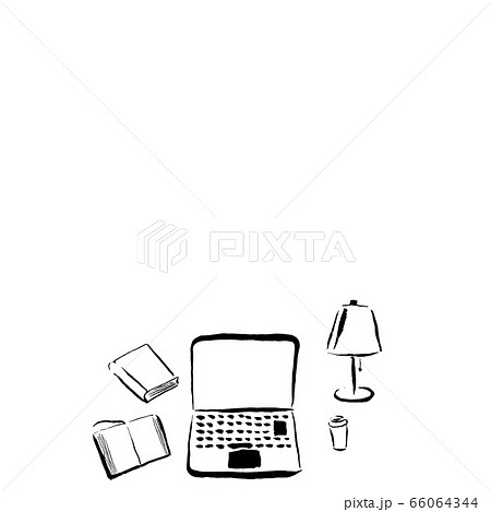 部屋の中でのパソコンの作業（墨のイラスト） 66064344