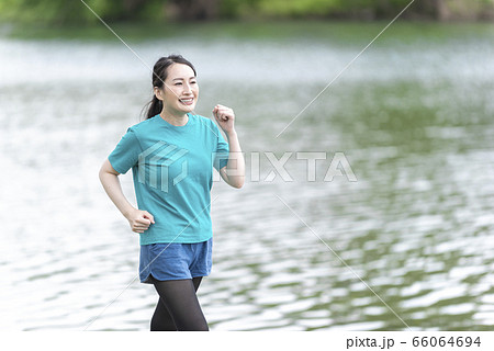 ジョギング ウォーキング 女性 健康 運動 ジョギング ウォーキング 女性 健康 運動 66064694