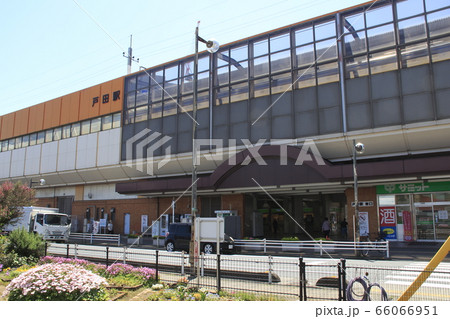 埼京線 戸田駅東口にて 埼京線 戸田駅東口にて 66066951