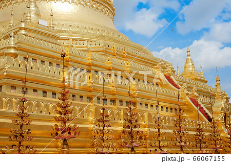 Shwezigon Pagoda is  Buddhist temple located in 66067155