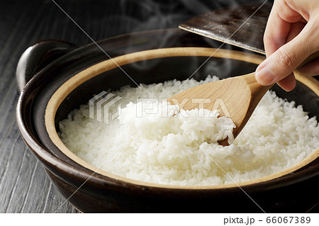 土鍋で炊いたごはん 土鍋で炊いたごはん 66067389