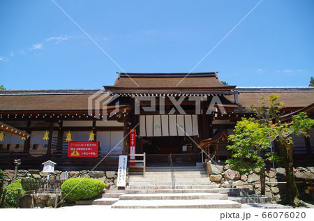 上賀茂神社・中門 66076020