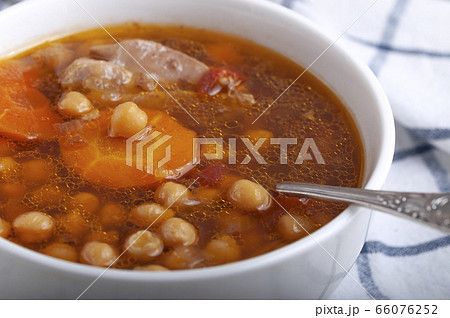Hot pea soup with chicken Hot pea soup with chicken 66076252