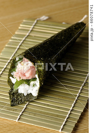 ねぎとろ巻き 66078741