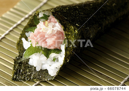 ねぎとろ巻き 66078744