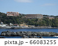 赤沢温泉ホテル全景と小さな港 赤沢温泉ホテル全景と小さな港 66083255