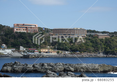 赤沢温泉ホテル全景と小さな港 66083255