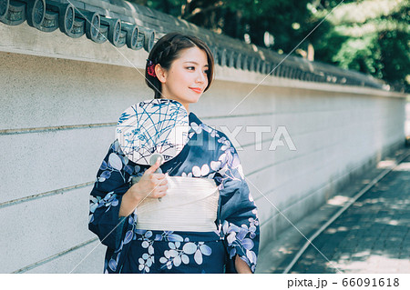 浴衣美人の写真素材