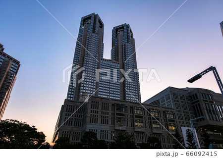 東京都庁 夕方 東京都庁 夕方 66092415