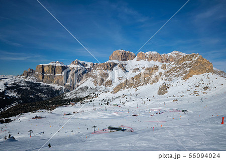 Ski resort in Dolomites, Italy Ski resort in Dolomites, Italy 66094024