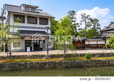 《岡山県》倉敷美観地区・伝統的な街並み《初夏》 66096467