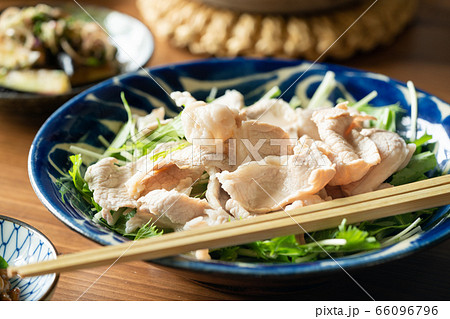 水菜の豚しゃぶサラダ 水菜の豚しゃぶサラダ 66096796