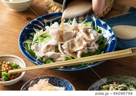 水菜の豚しゃぶサラダ 66096798