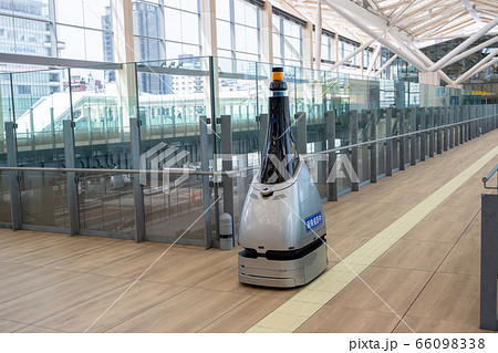 高輪ゲートウェイ駅の警備ロボット 高輪ゲートウェイ駅の警備ロボット 66098338