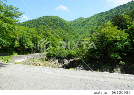 旧幌満川発電所付近から見る幌満峡の風景 旧幌満川発電所付近から見る幌満峡の風景 66100986