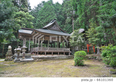 【六所神社】 滋賀県東近江市五個荘石馬寺町 【六所神社】 滋賀県東近江市五個荘石馬寺町 66101360