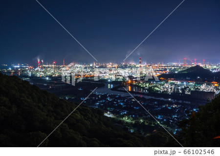 《岡山県》水島コンビナート・工場夜景《鷲羽山スカイラインより》 66102546