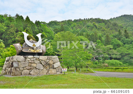 【小谷城跡】 滋賀県長浜市湖北町伊部 66109105